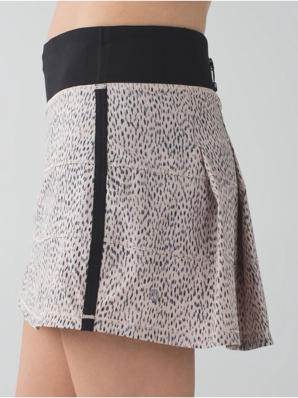 Lululemon Pace Rival Skirt in Dottie Dash Grain Black Size 6